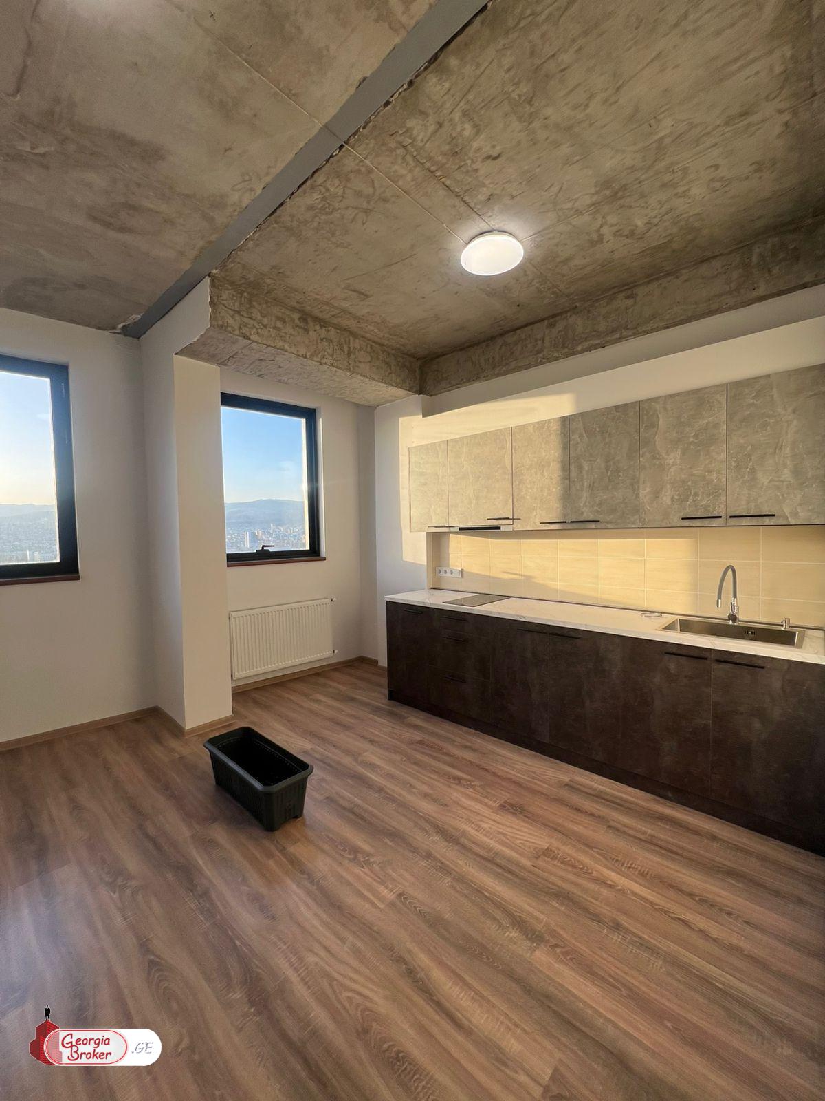 продается квартира с новым ремонтом 6-комнат